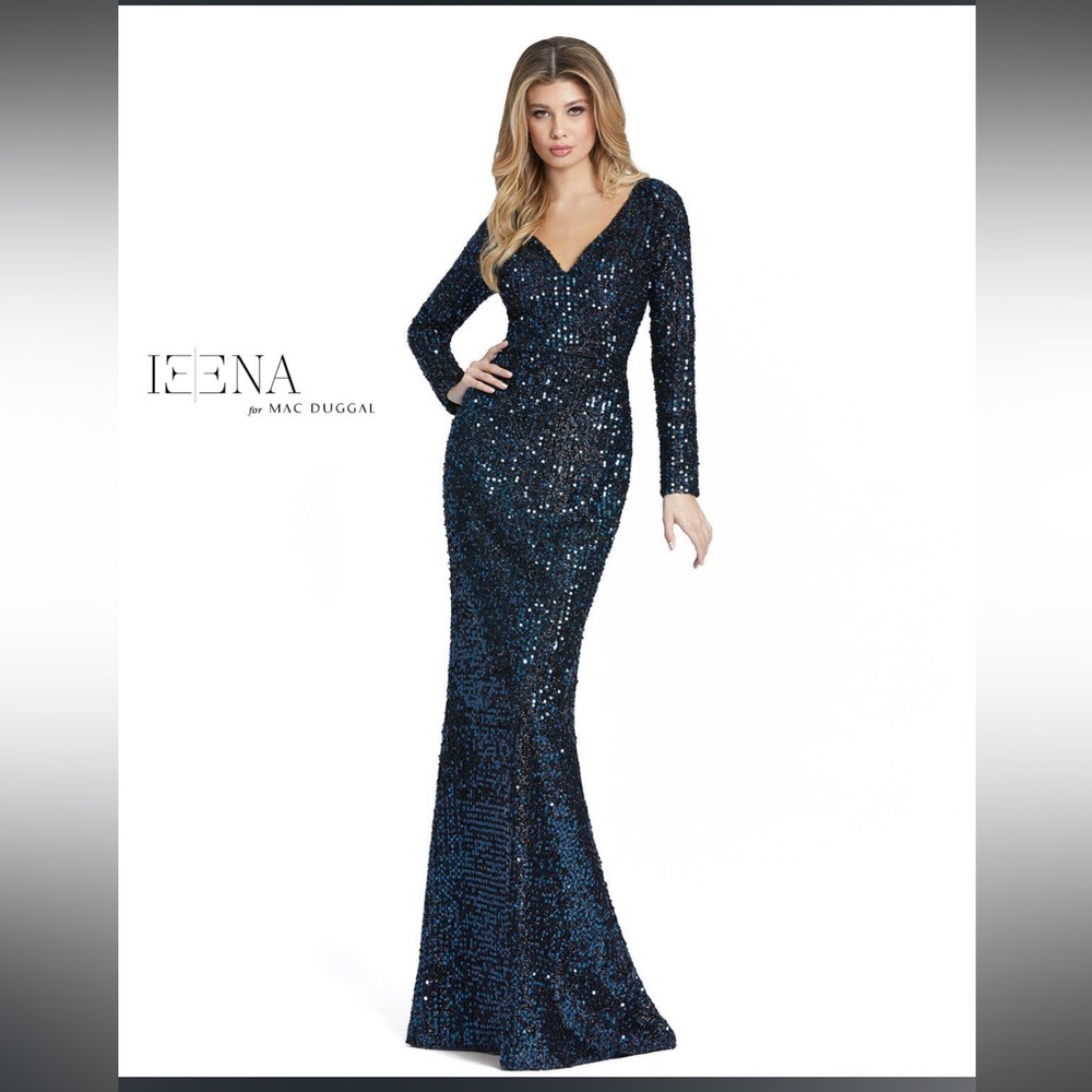LONG SLEEVE SEQUINED GOWN 26445 size 6 Ieena for Mac Duggal